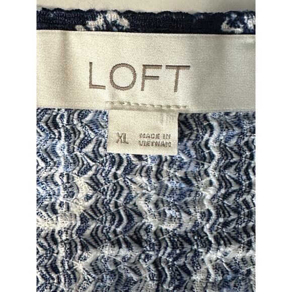 LOFT Blue Floral Puff Sleeve Tie Neck Top Women’s XL Relaxed Fit Stretch - Picture 7 of 10